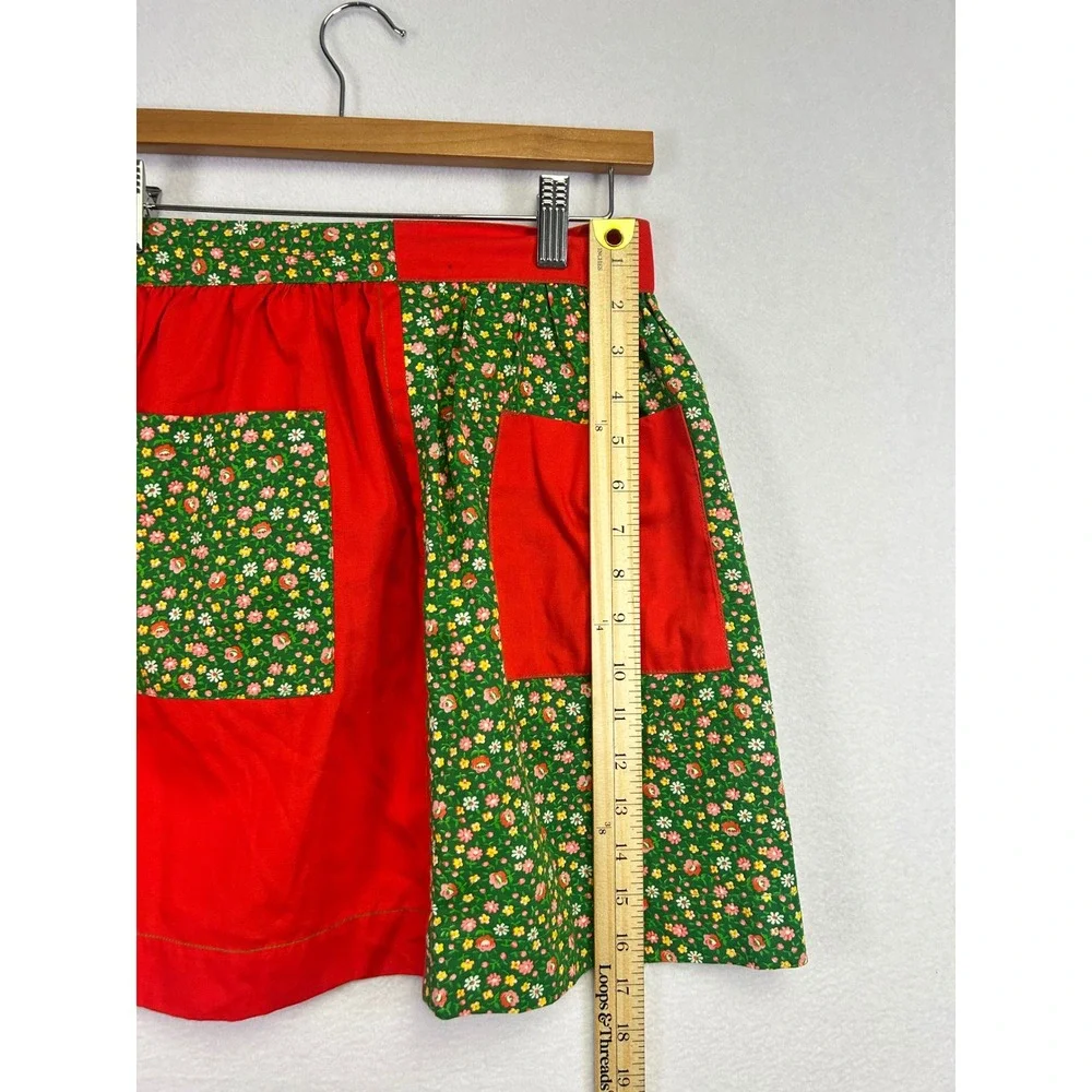 Vintage Half Apron Red Floral Pockets Patchwork Kitchen Baking Cooking Retro S/M